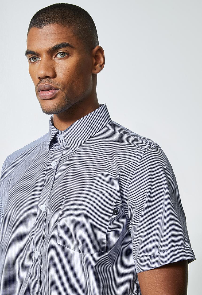 Superbalist - Regular fit short sleeve single pocket shirt  - white & navy 