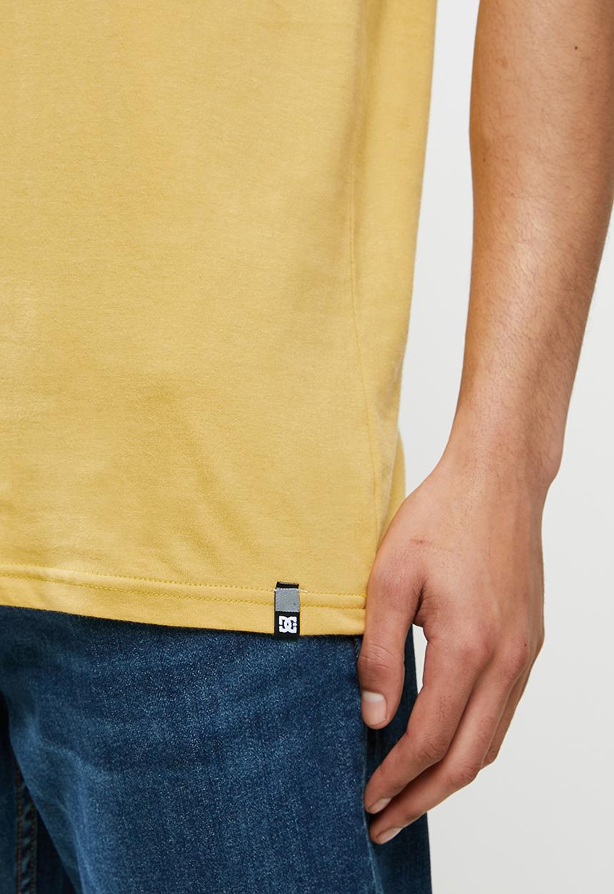 DC - Outline tee - rattan yellow
