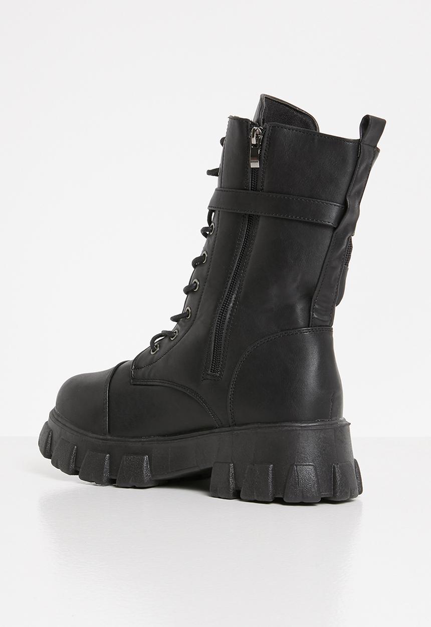 Seduction - Pocket pouch chunky boot - black