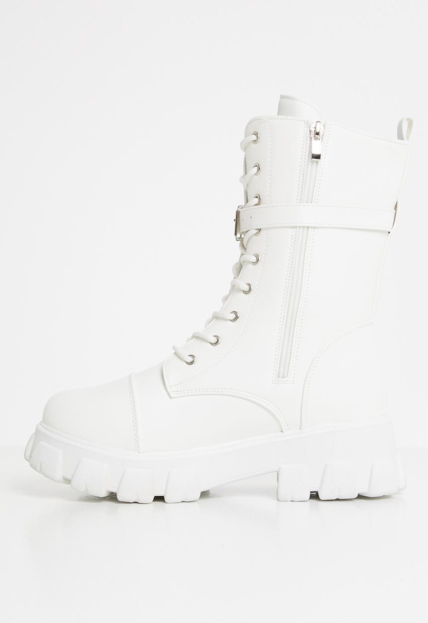 Seduction - Pocket pouch chunky boot - white