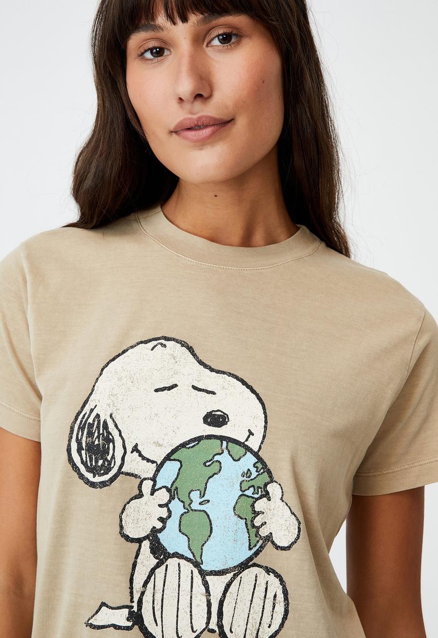 Cotton On - Classic organic cotton lcn graphic tee - lcn pea snoopy world/clay