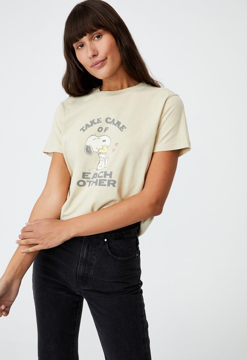 Cotton On - Classic organic cotton lcn graphic tee - lcn pea snoopy cuddle/shell