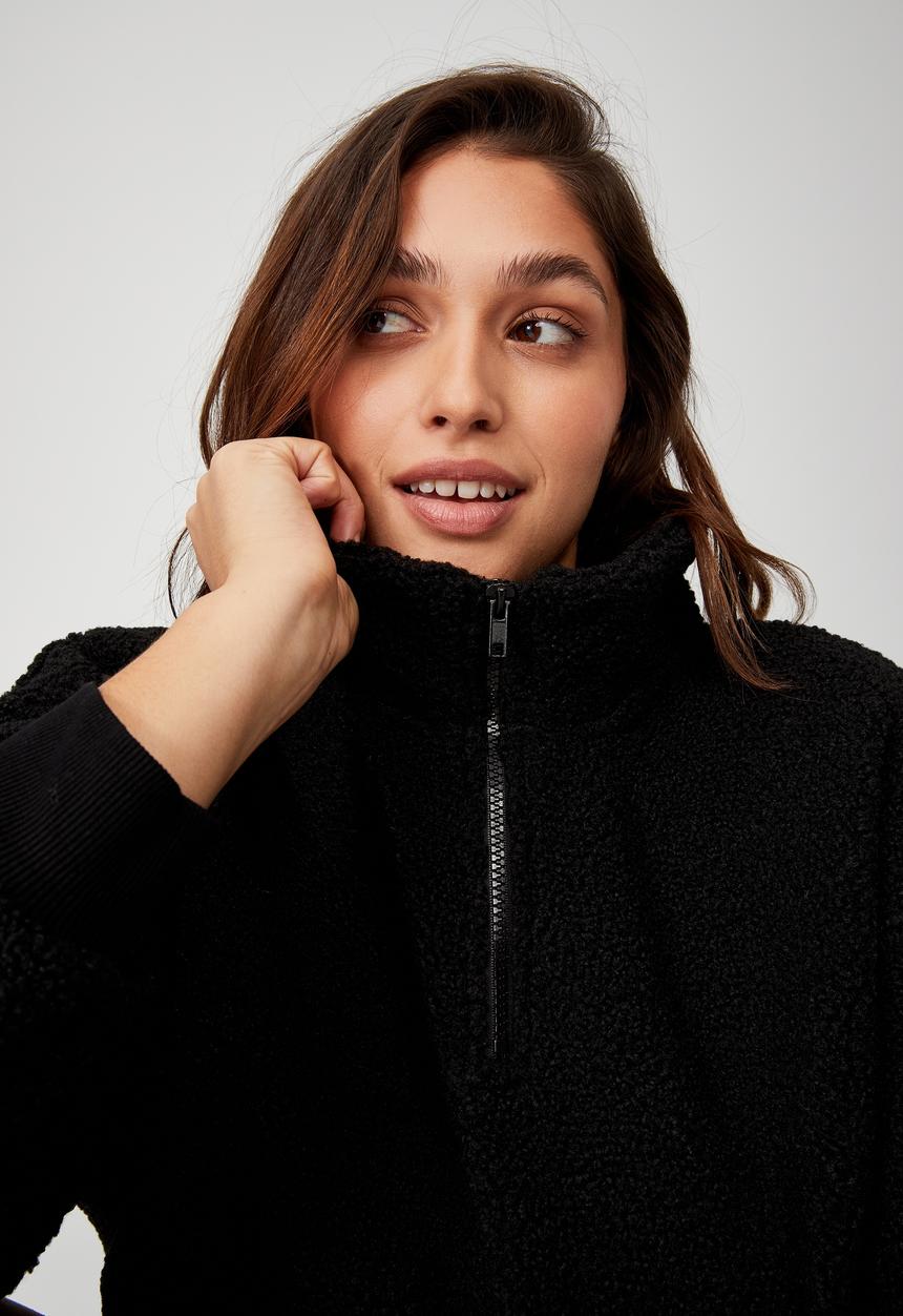 Cotton On - Curve quarter zip through teddy pullover - black