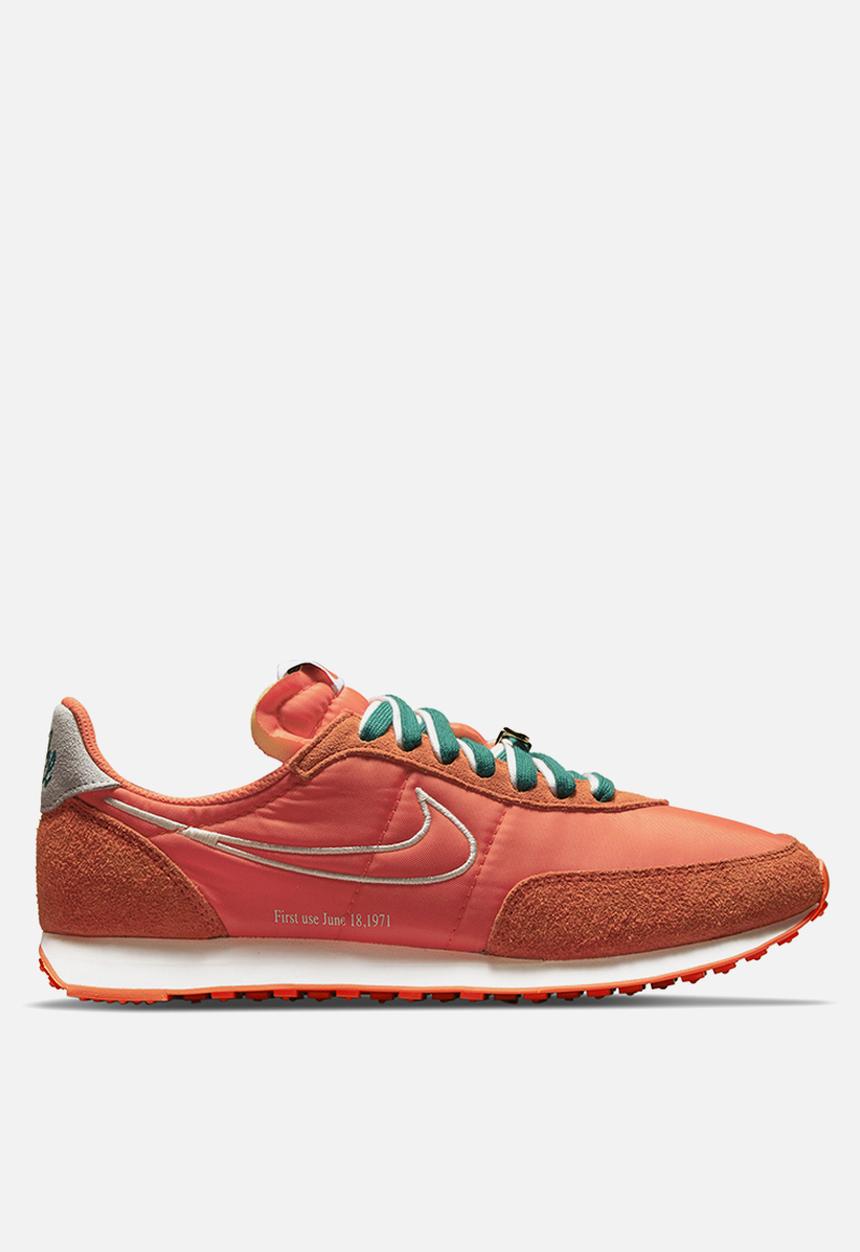 Nike - Waffle Trainer 2 "First Use"