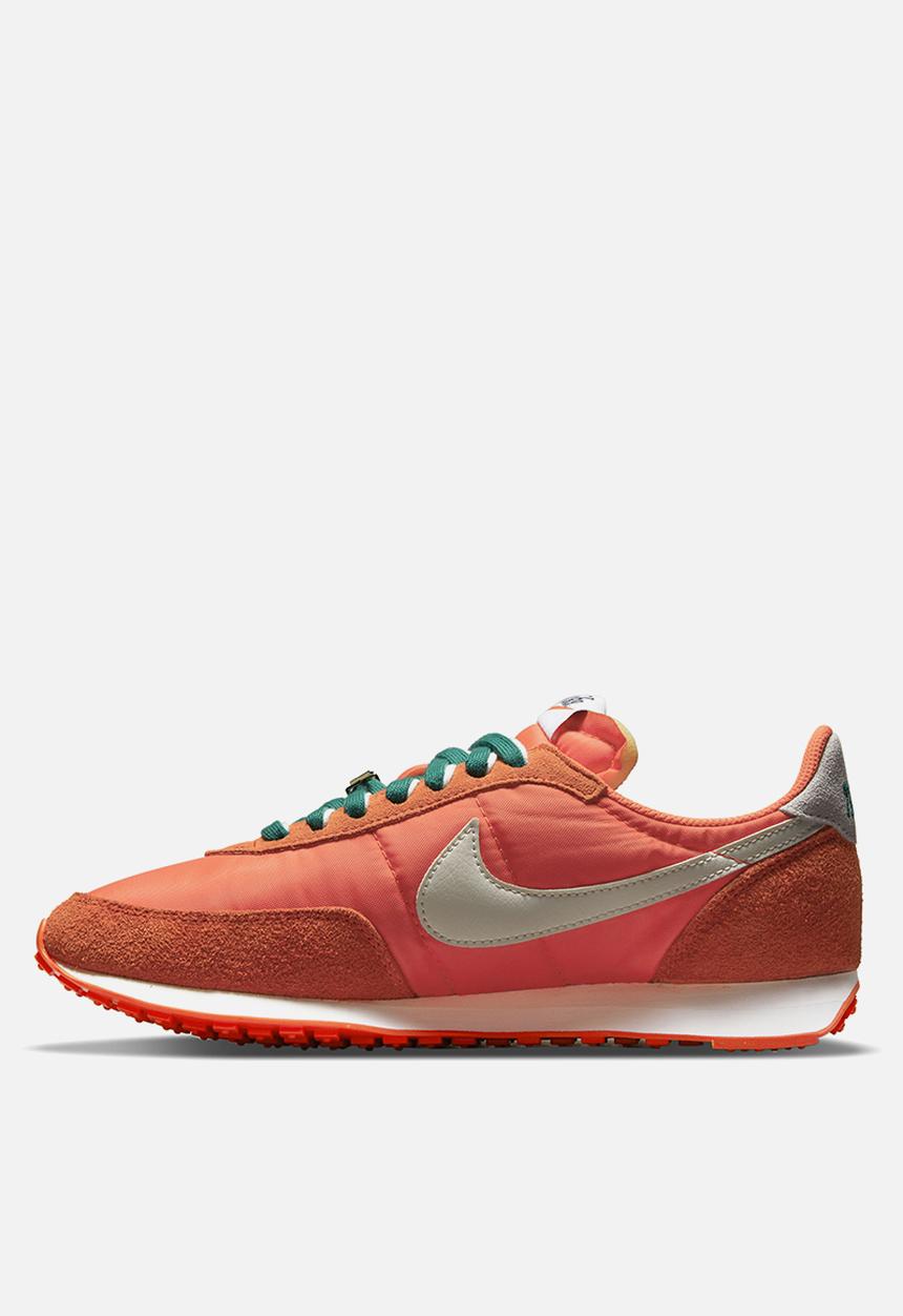 Nike - Waffle Trainer 2 "First Use"