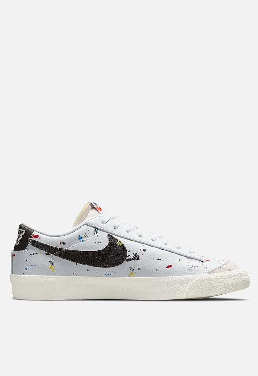 Nike - Blazer low '77 - white/black-white-sail