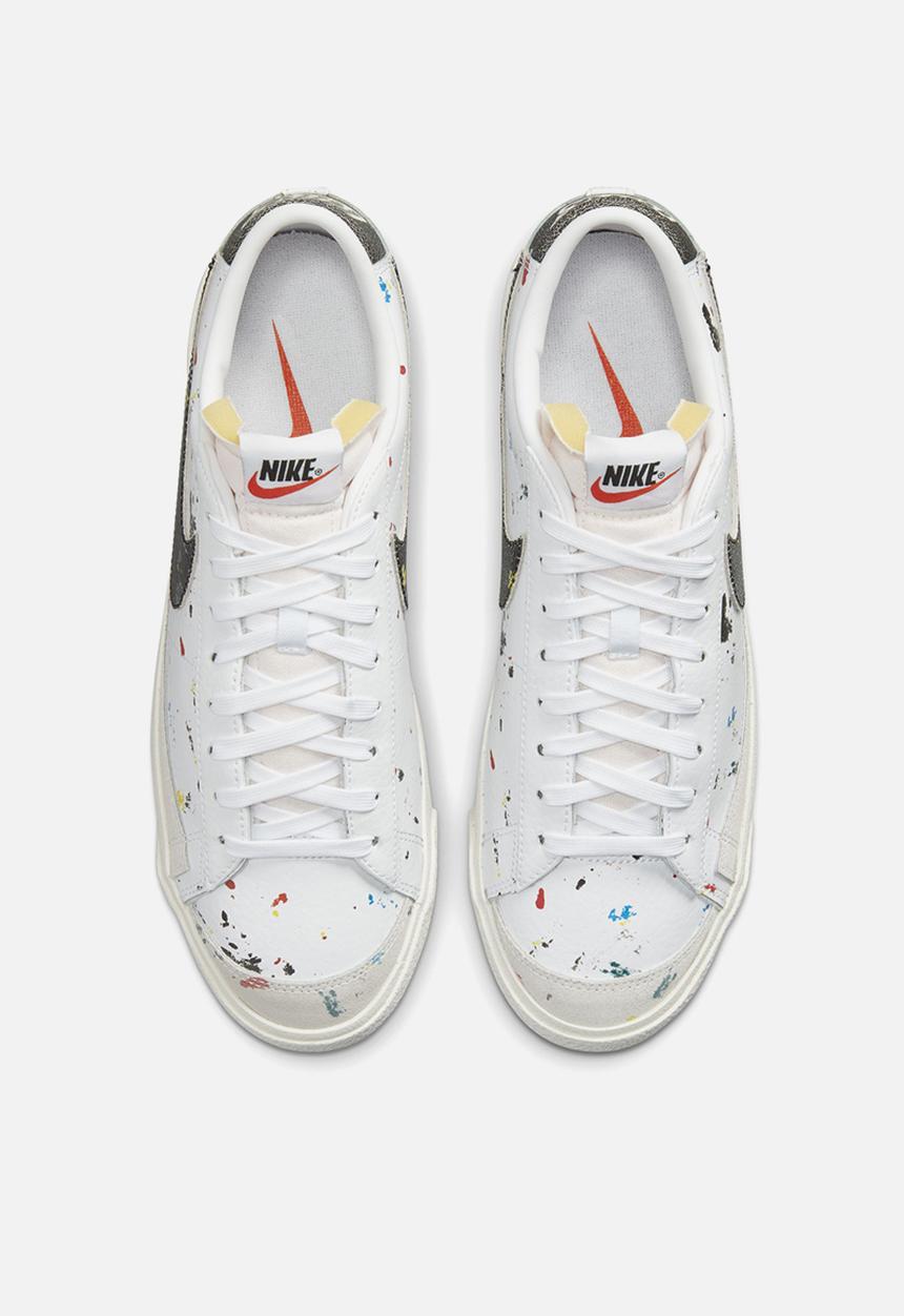 Nike - Blazer low '77 - white/black-white-sail