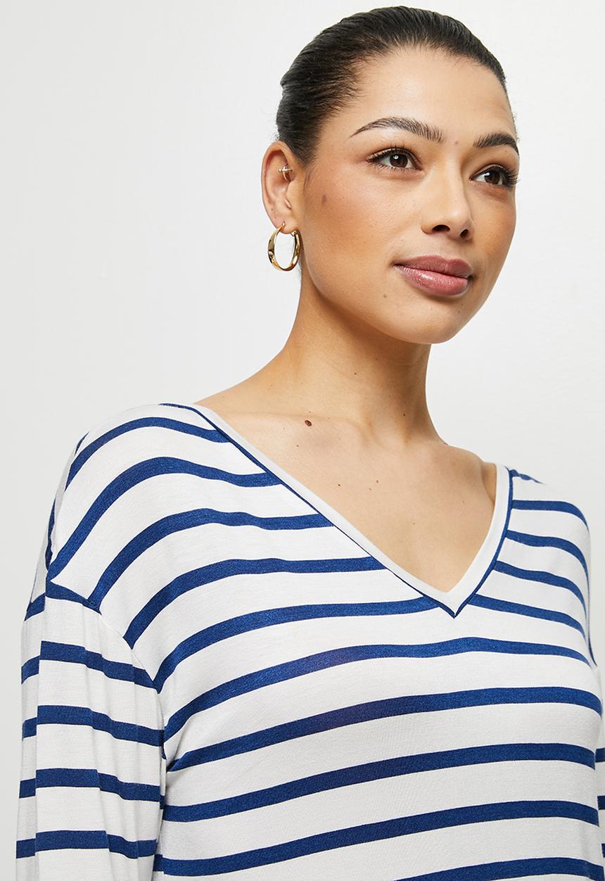 edit - Striped v-neck boxy tee - navy & milk