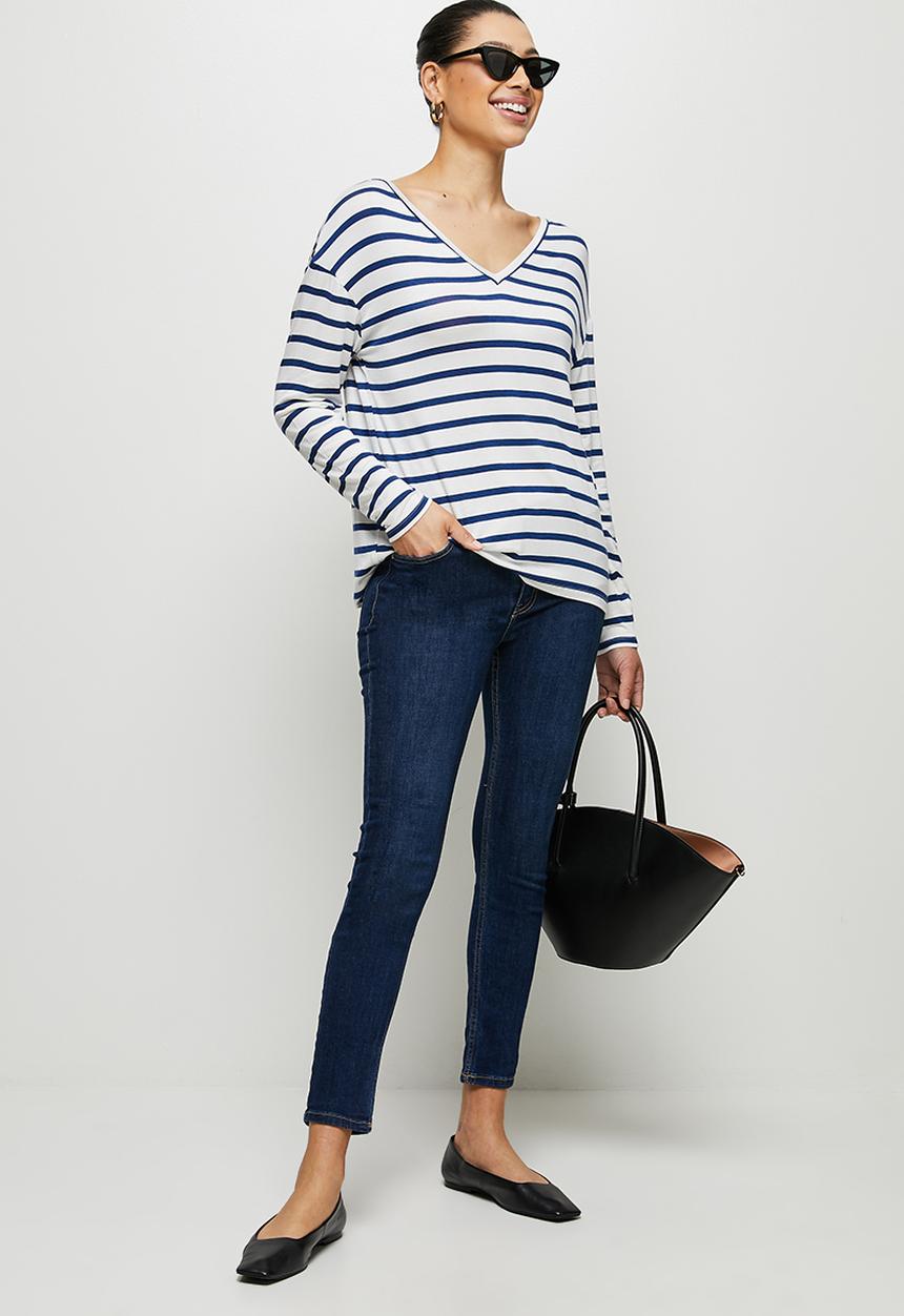 edit - Striped v-neck boxy tee - navy & milk