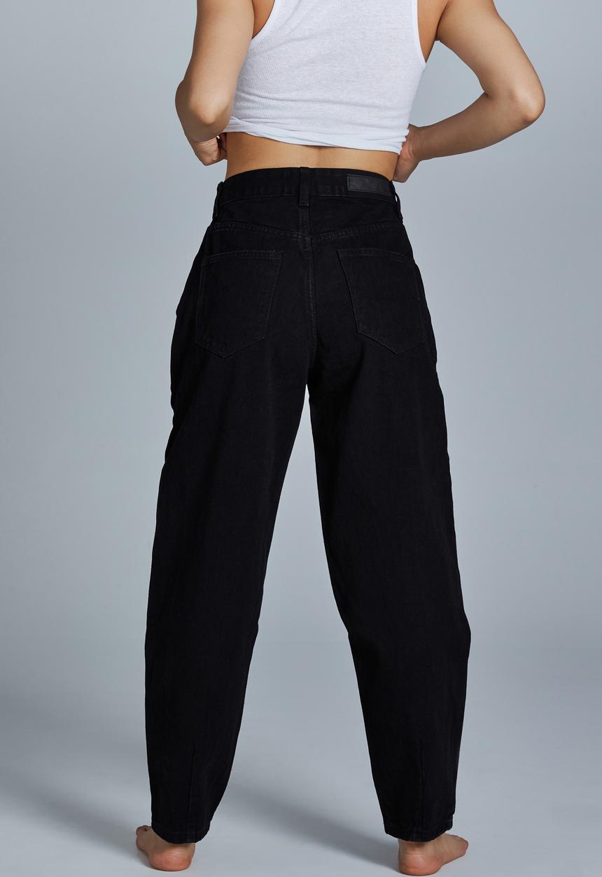 Cotton On - Petite slouch mom jean - black