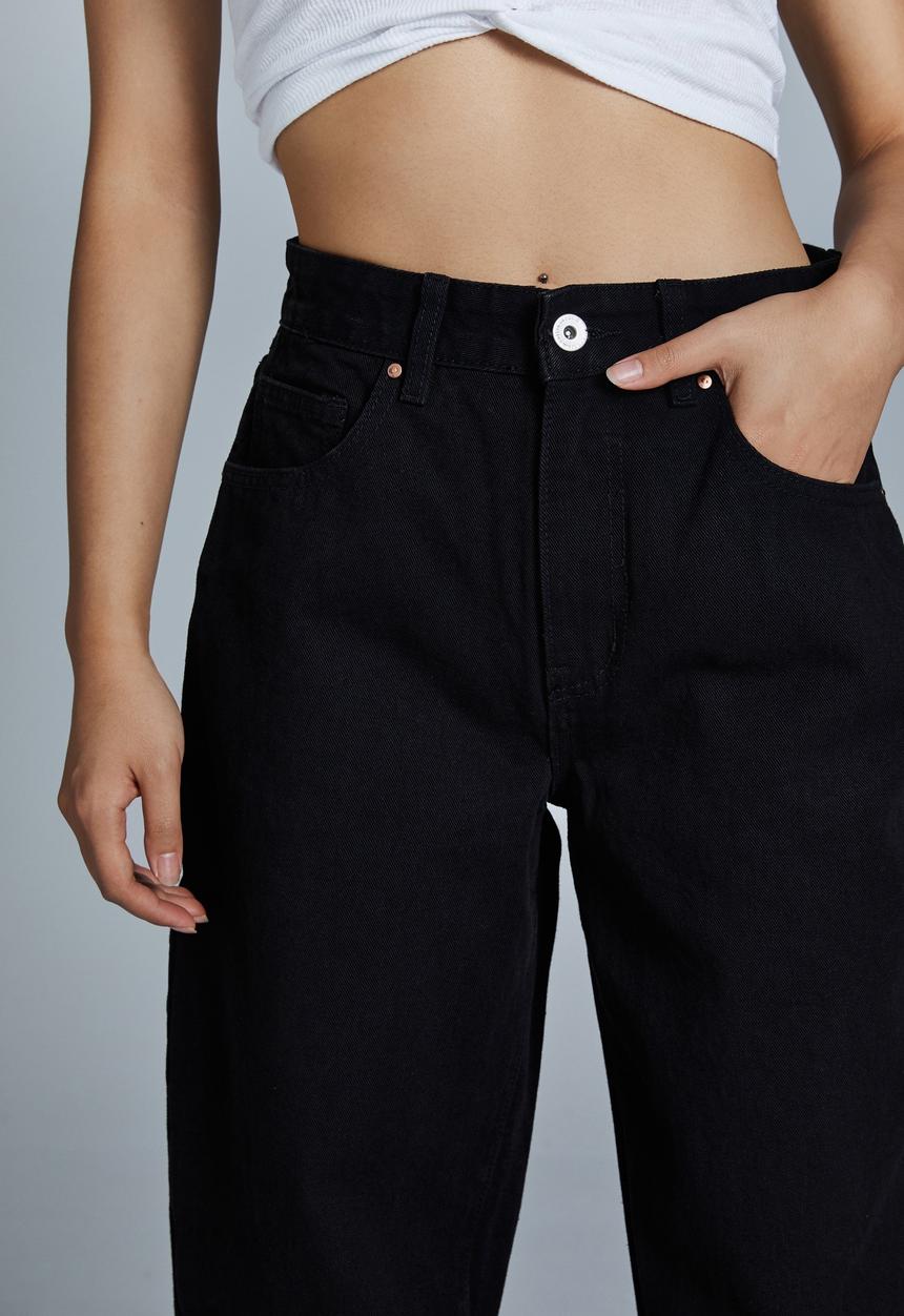 Cotton On - Petite slouch mom jean - black