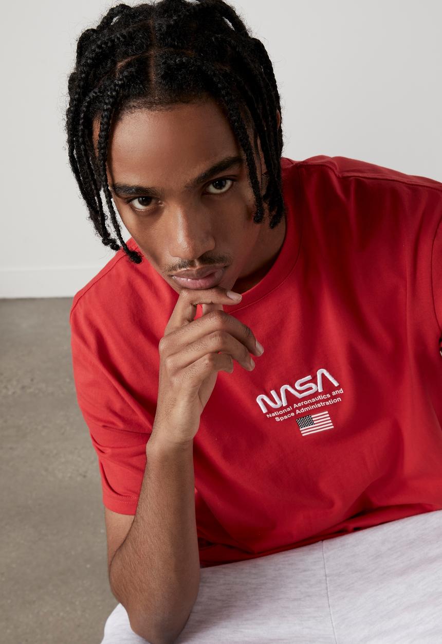 Factorie - Regular pop culture T-shirt - lcn nas lychee