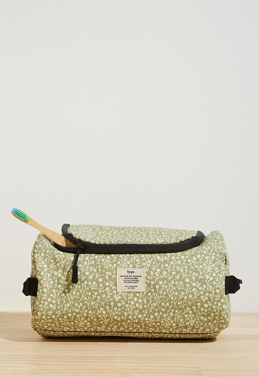 Typo - Explorer carry case-gum leaf meadow ditsy