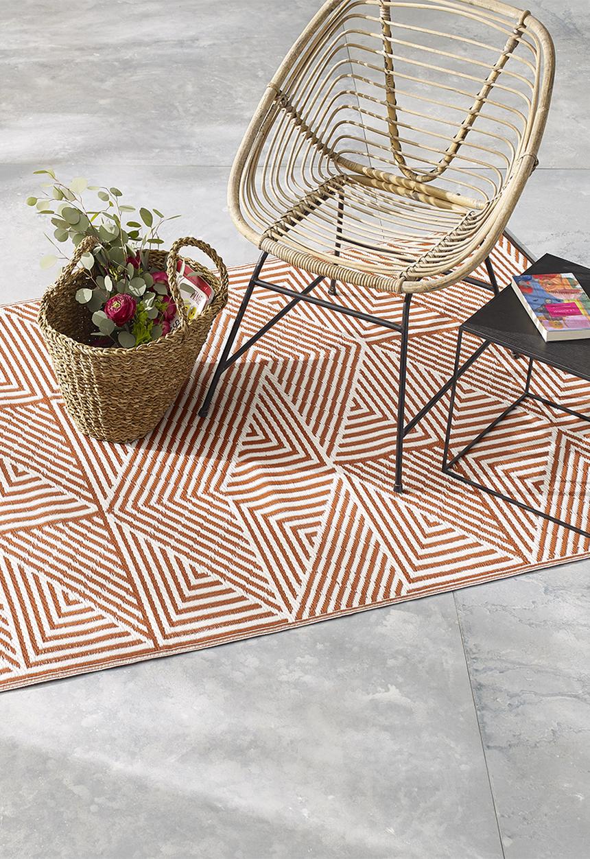 Fab Habitat - Tokyo outdoor rug- burnt orange