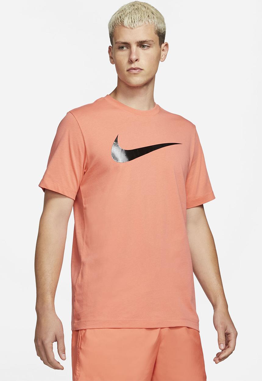 Nike - Nsw tee icon swoosh - magic ember/black