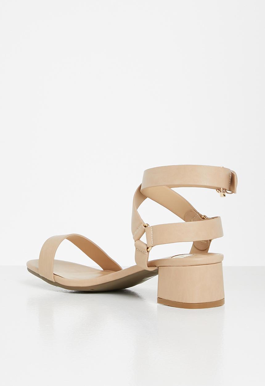 Footwork - Kenn ankle strap block heel - beige