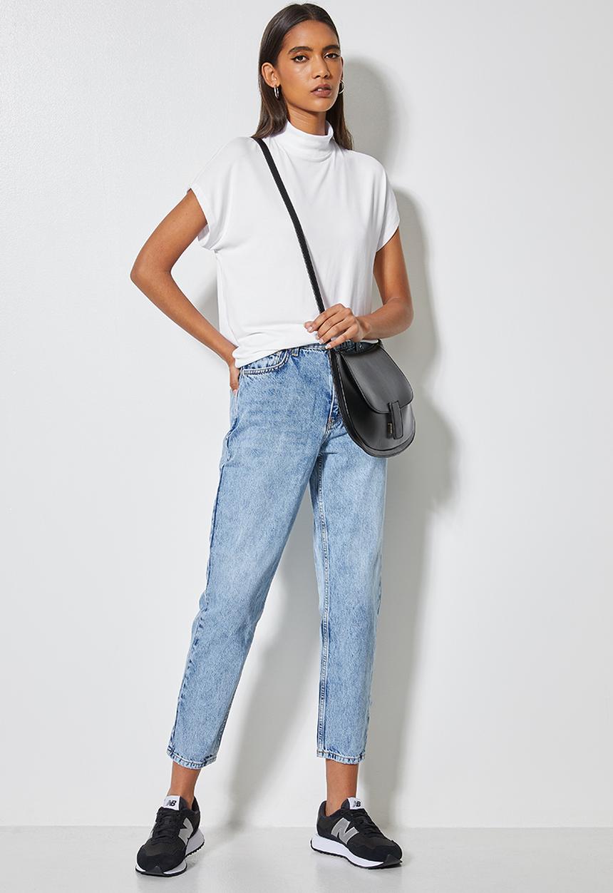 Superbalist - Easy fit tee with ribbed neckline - white