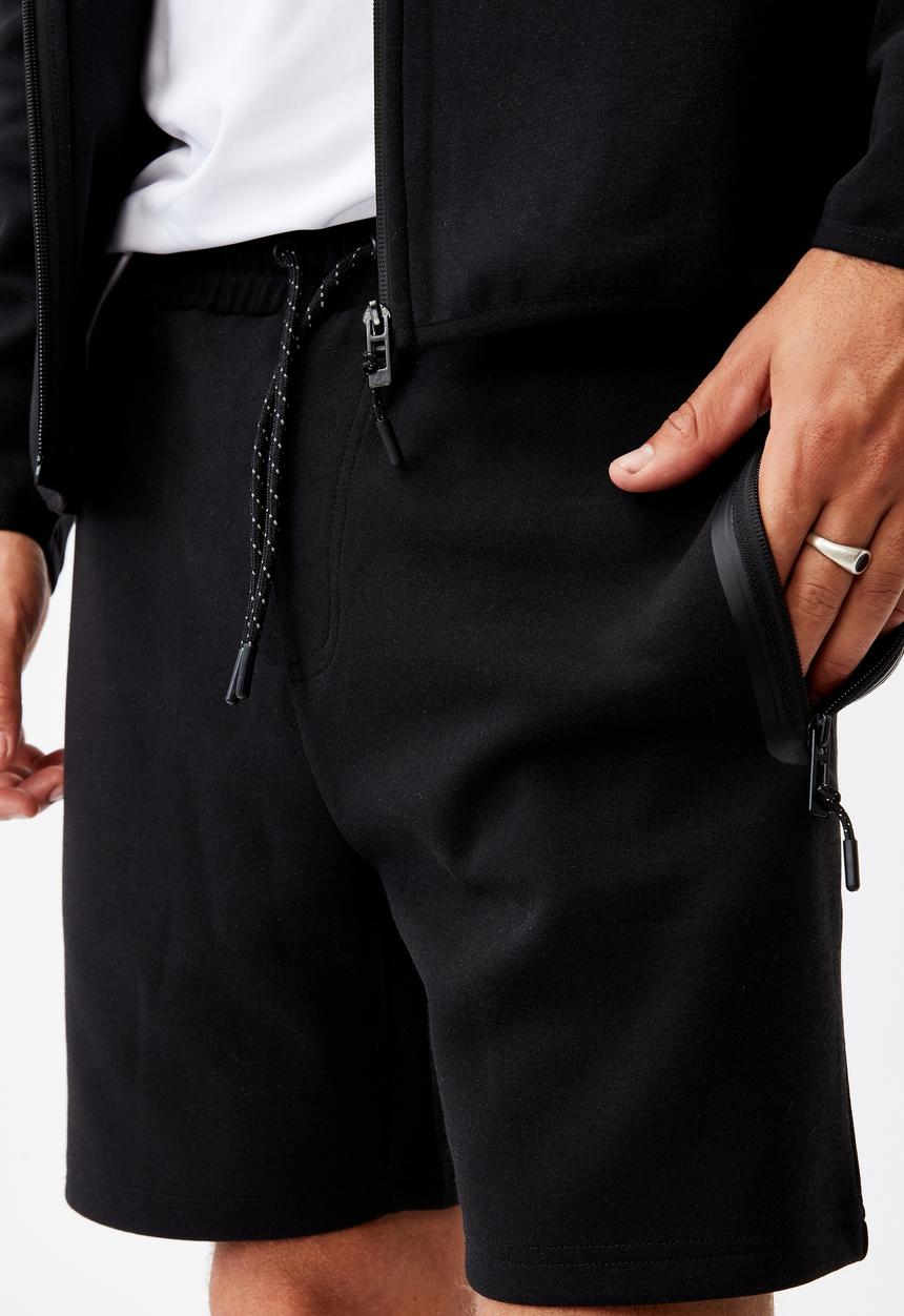 Cotton On - Active tech fleece short - black