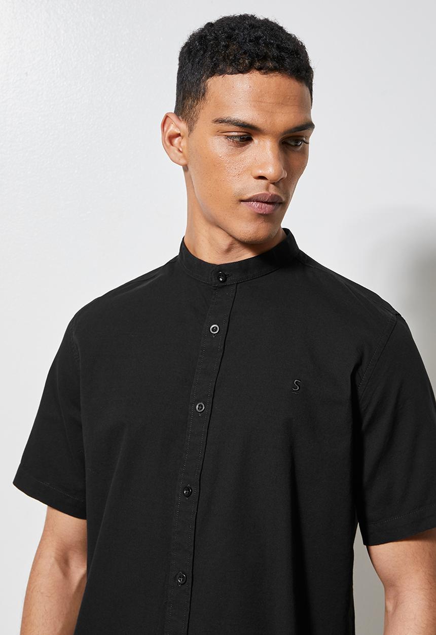 Superbalist - Regular fit mandarin short sleeve shirt - black