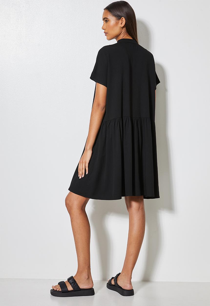Superbalist - Step tier mandarin trapeze - black