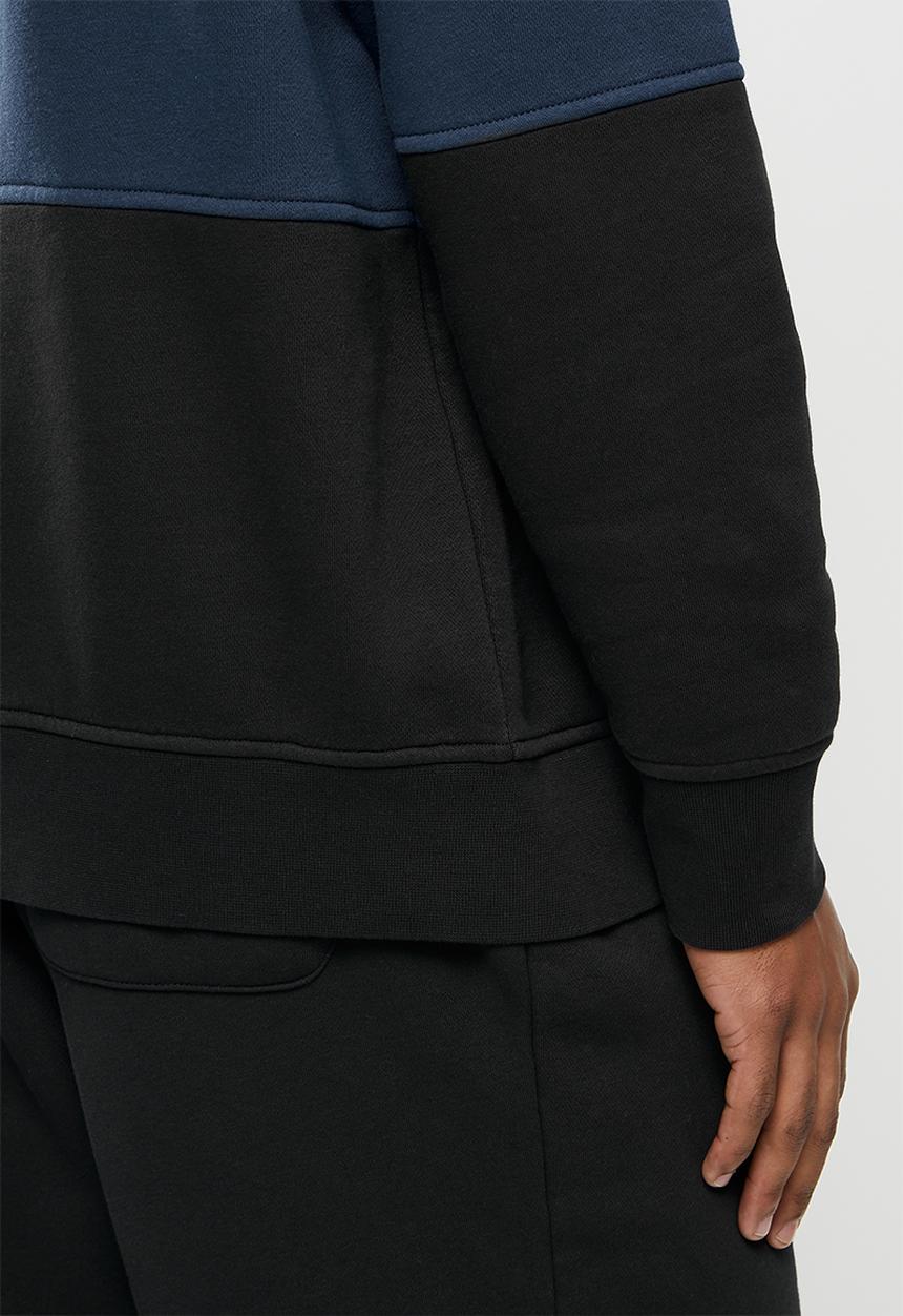 Levi’s® - Colour block tipped crew - black & navy 