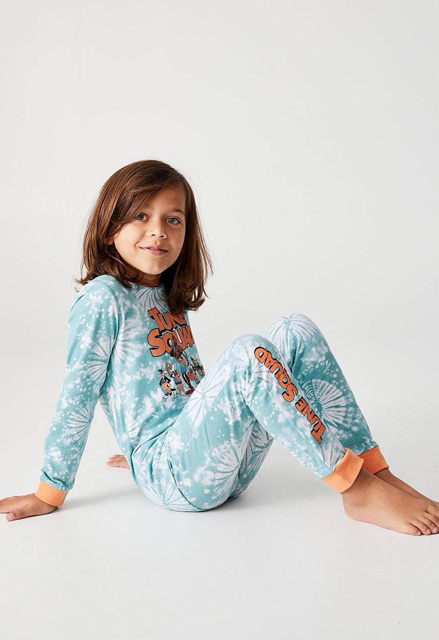 Cotton On - Orlando long sleeve pyjama set licensed - lcn wb group shot blue ice tie dye