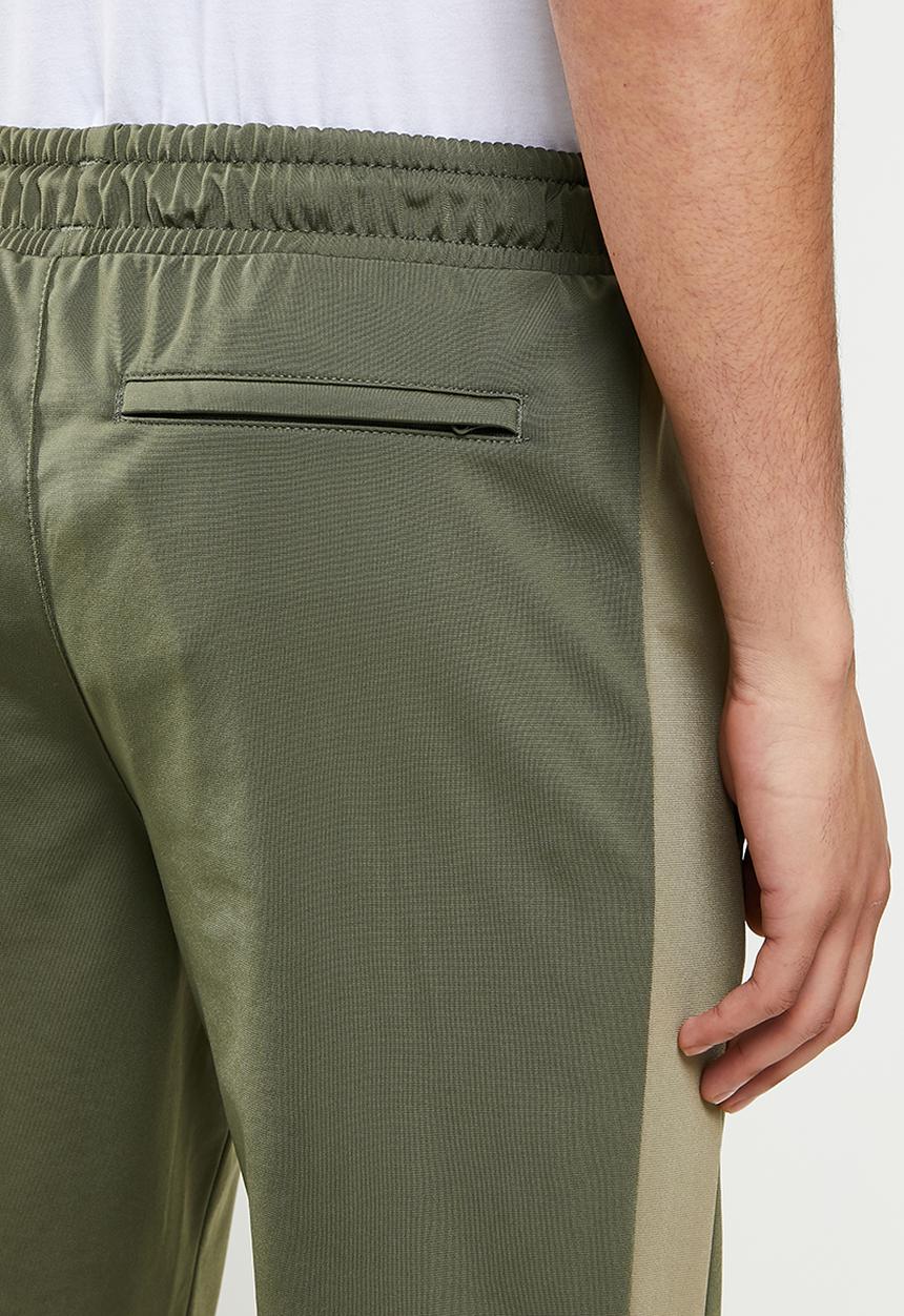 PUMA - Iconic t7 track pants  - grape leaf