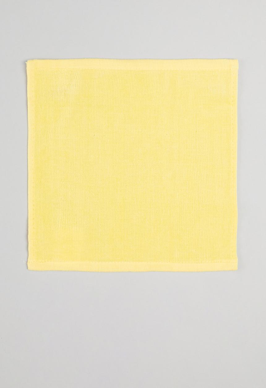 Character Group - 2-pack winnie face cloths - yellow & white