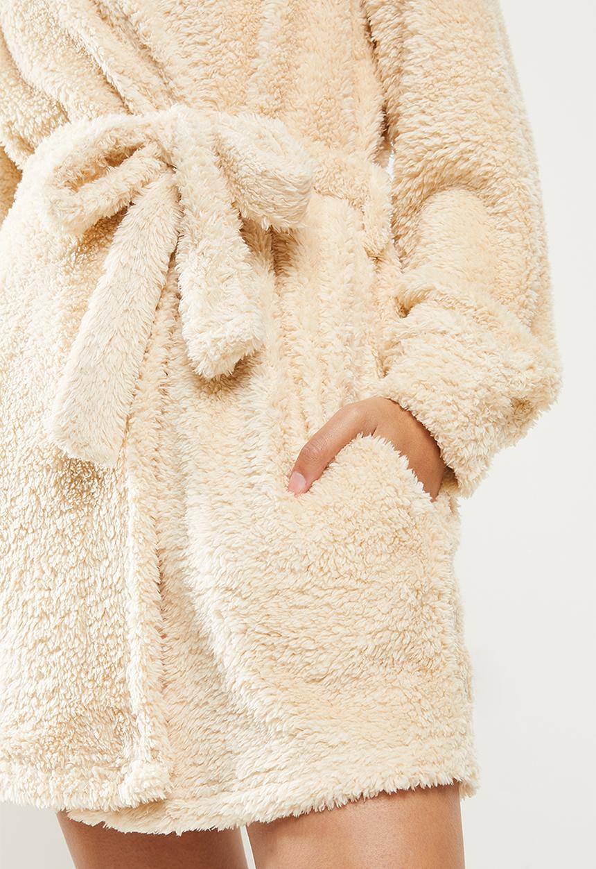 Blake - Fluffy belted robe - buttermilk