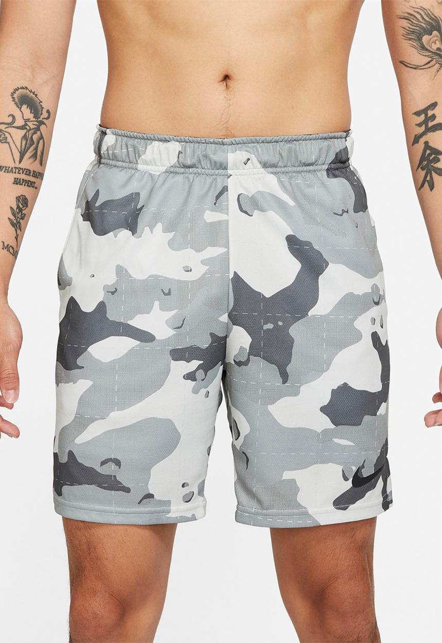 Nike - Nike df camo aop short 5.0 - grey & black
