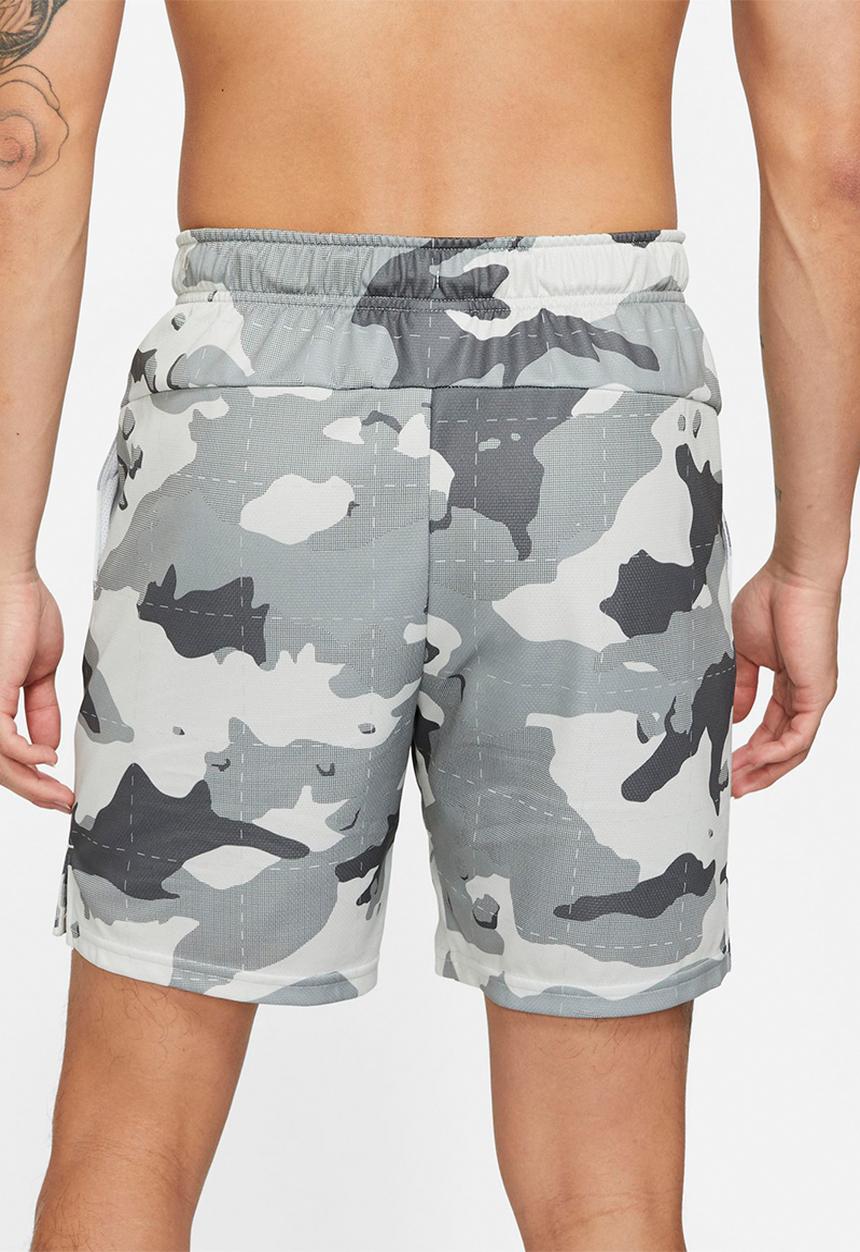 Nike - Nike df camo aop short 5.0 - grey & black
