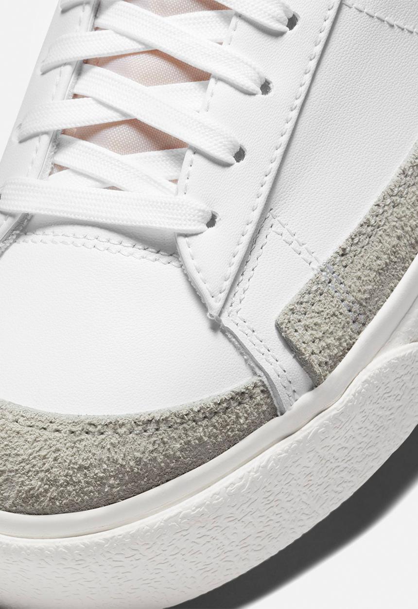 Nike - Nike Blazer Low Platform 