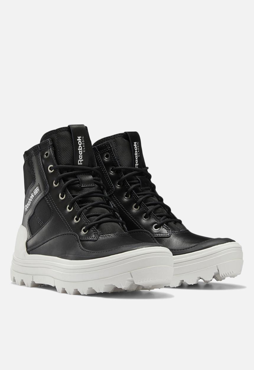 Reebok - Club C Cleated mid - re//connect explore