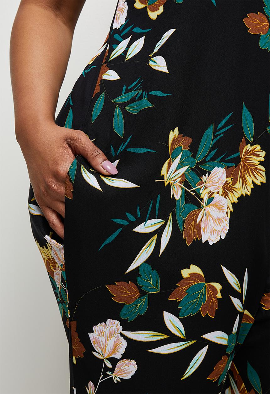 edit Plus - Easy fitting jumpsuit - black ground print