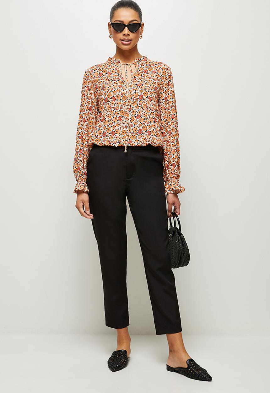 edit - Piecrust peasant blouse - rust shades floral