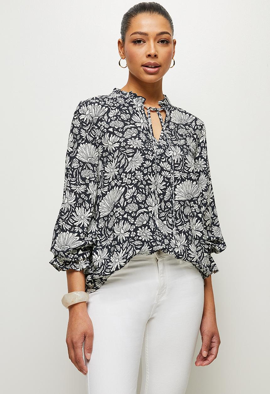 edit - Piecrust peasant blouse - navy garden floral