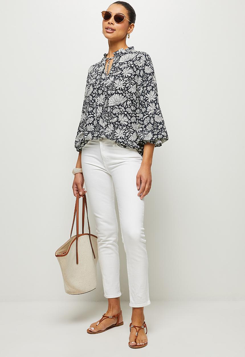 edit - Piecrust peasant blouse - navy garden floral