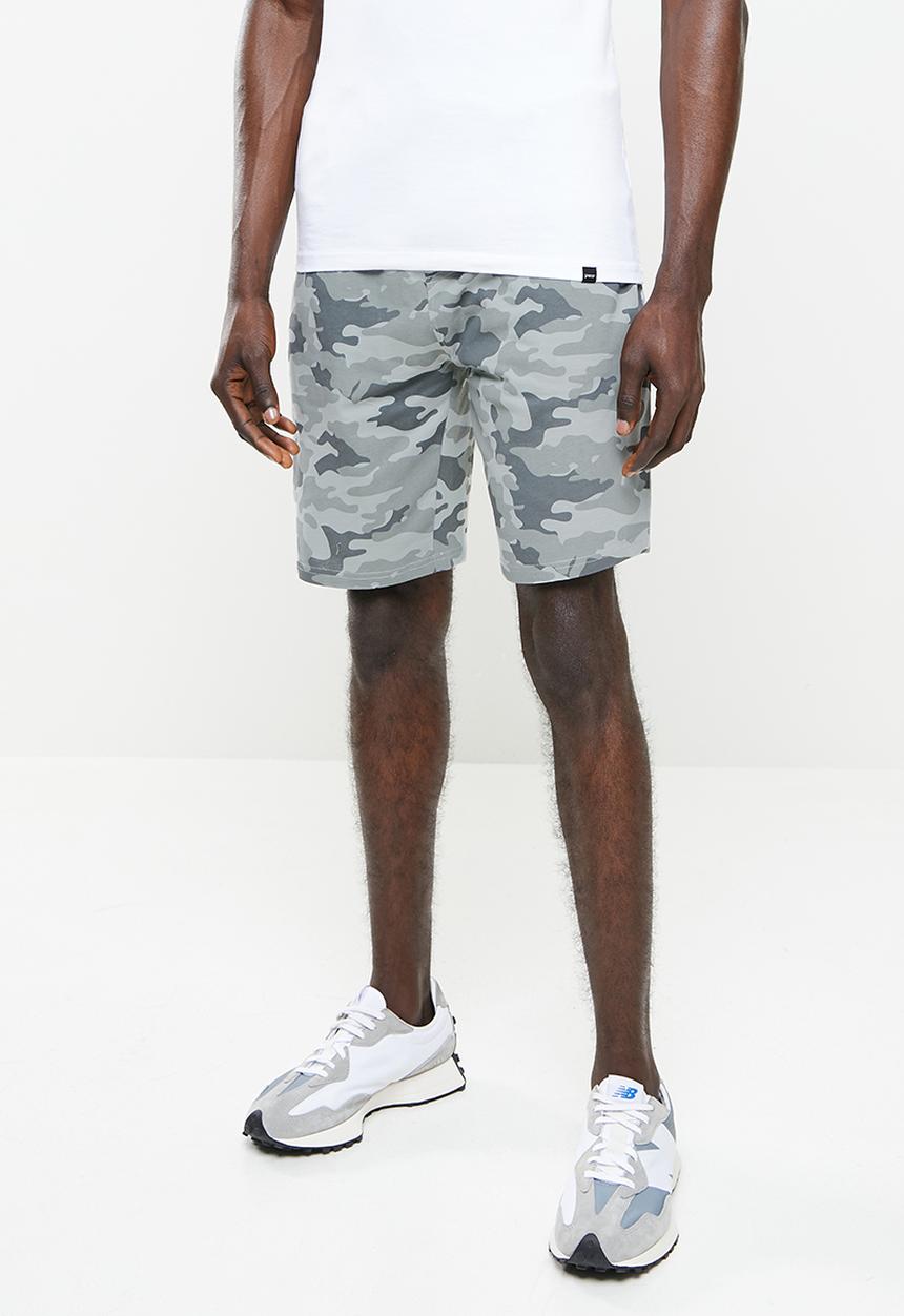 Brave Soul - Disguise camo print shorts - grey camo
