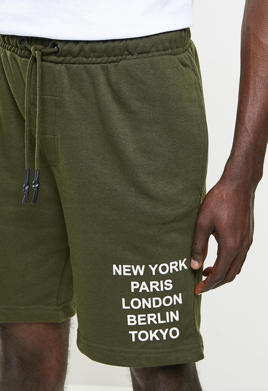 Brave Soul - City fleece shorts - mid khaki