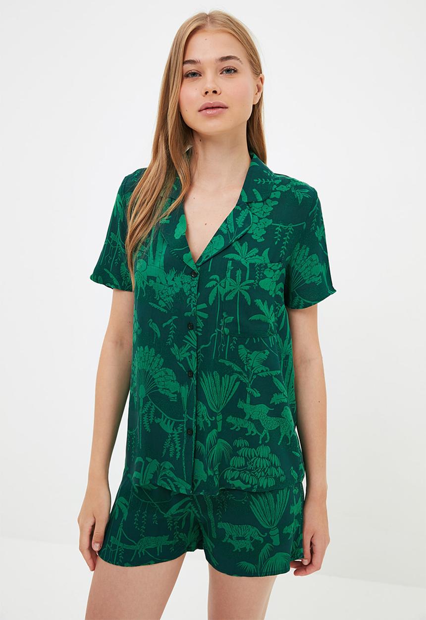 Trendyol - Tropical patterned woven pajamas set - green