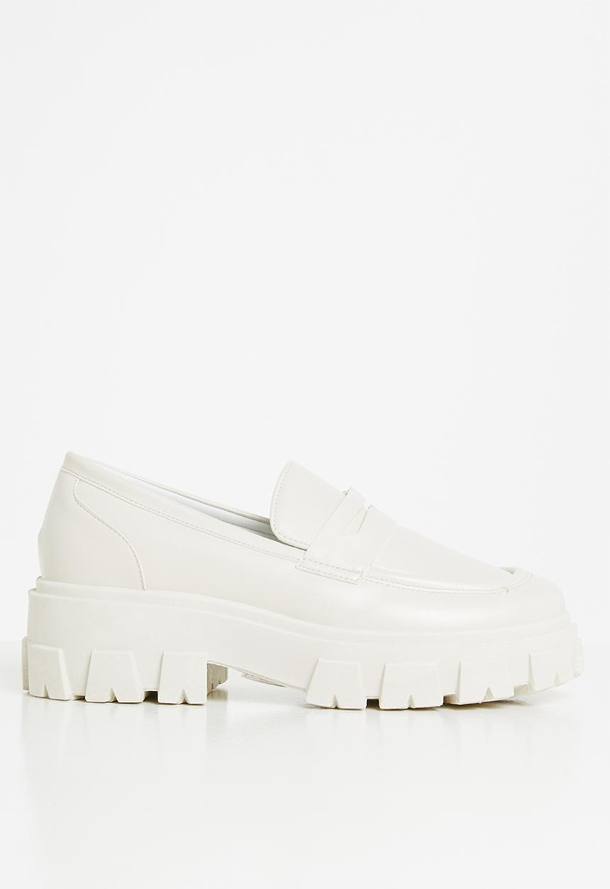 Jada - Lug sole loafer - winter white