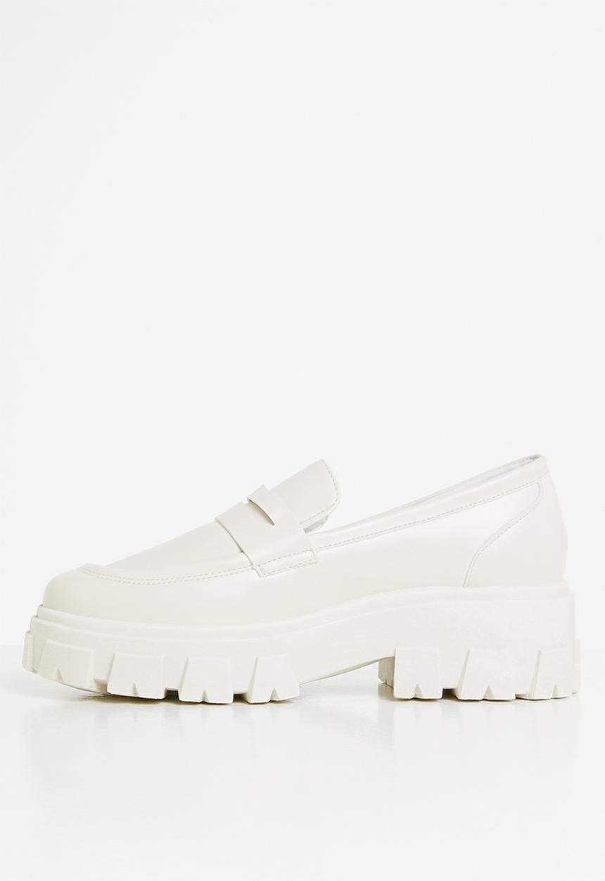 Jada - Lug sole loafer - winter white