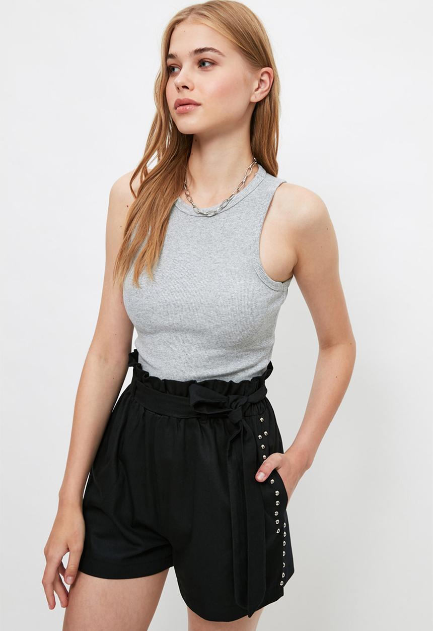 Trendyol - Belted bermuda shorts - black