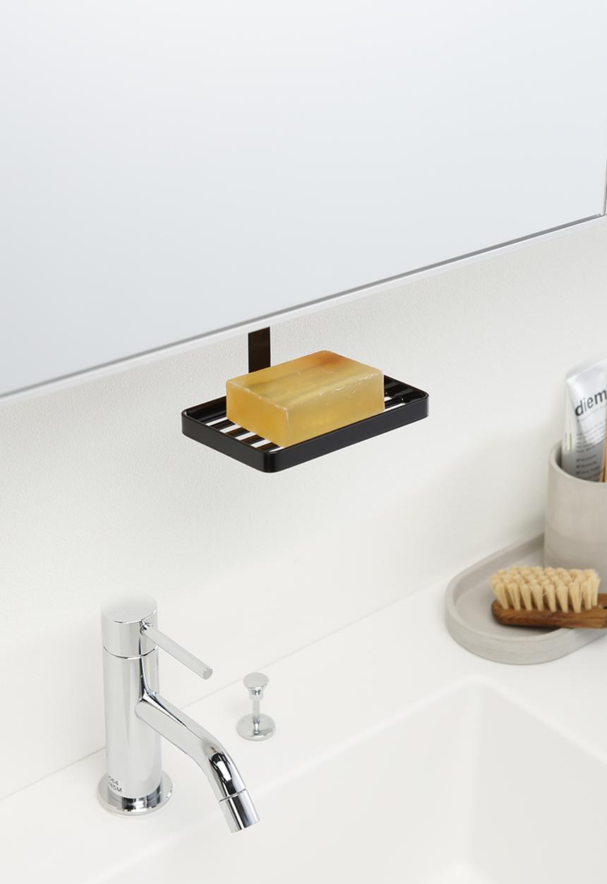 Yamazaki - Tower under-shelf soap tray - black