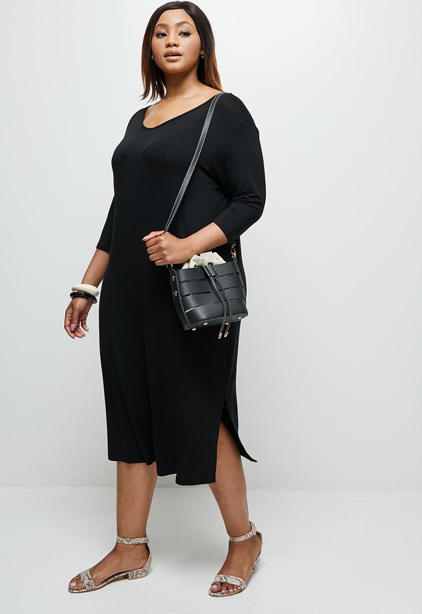 edit Plus - 3/4 Sleeve v-neck tee dress - black