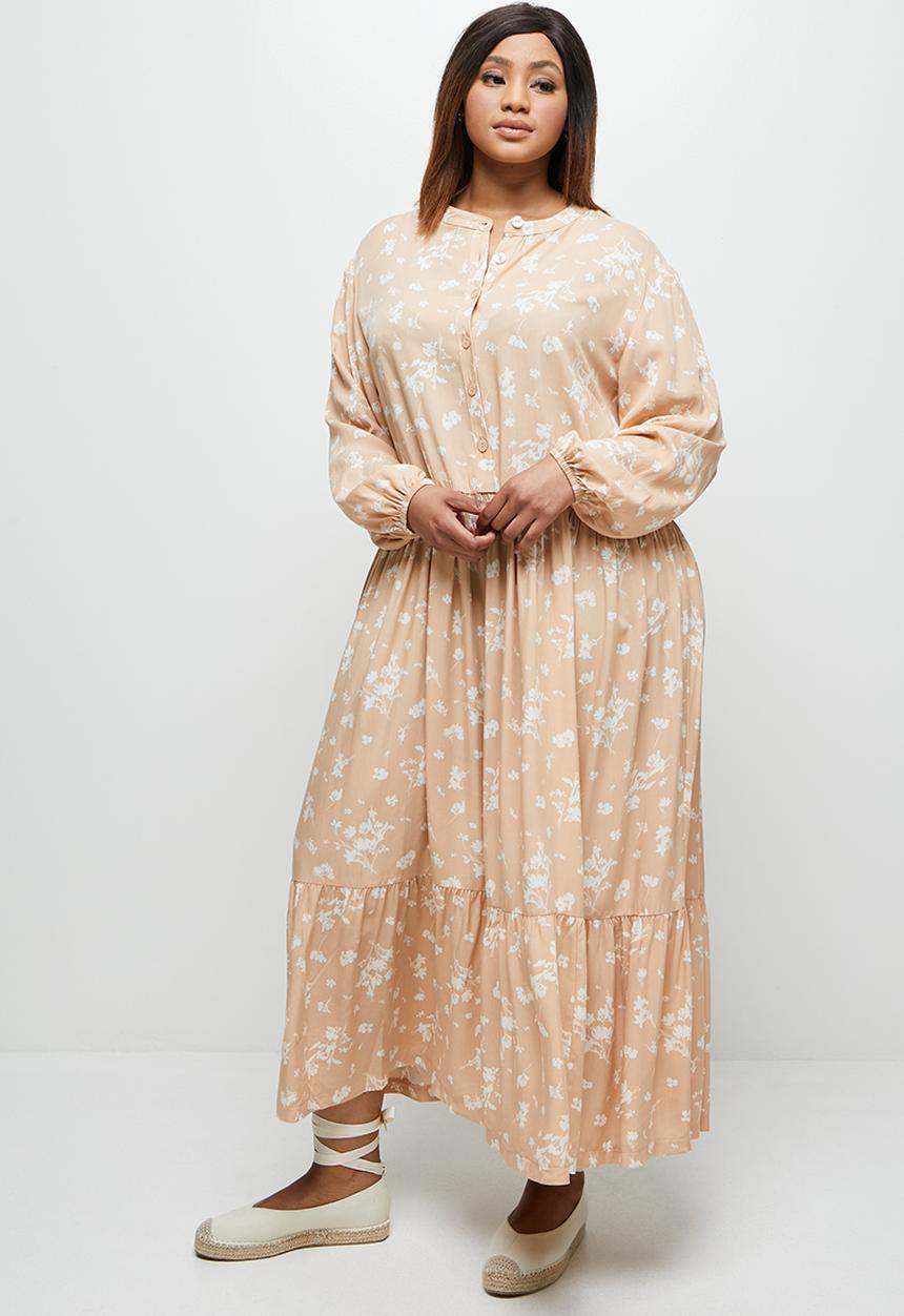 edit Plus - Cuff detail tiered maxi - neutral based floral