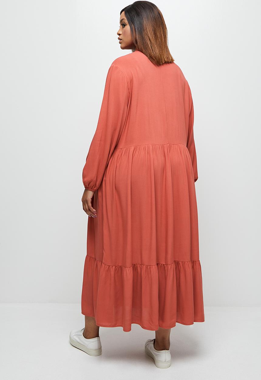 edit Plus - Cuff detail tiered maxi - tobacco