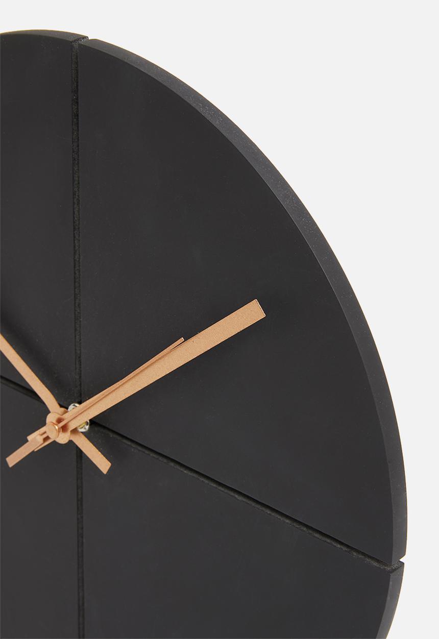 Native Decor - The tin clock - black