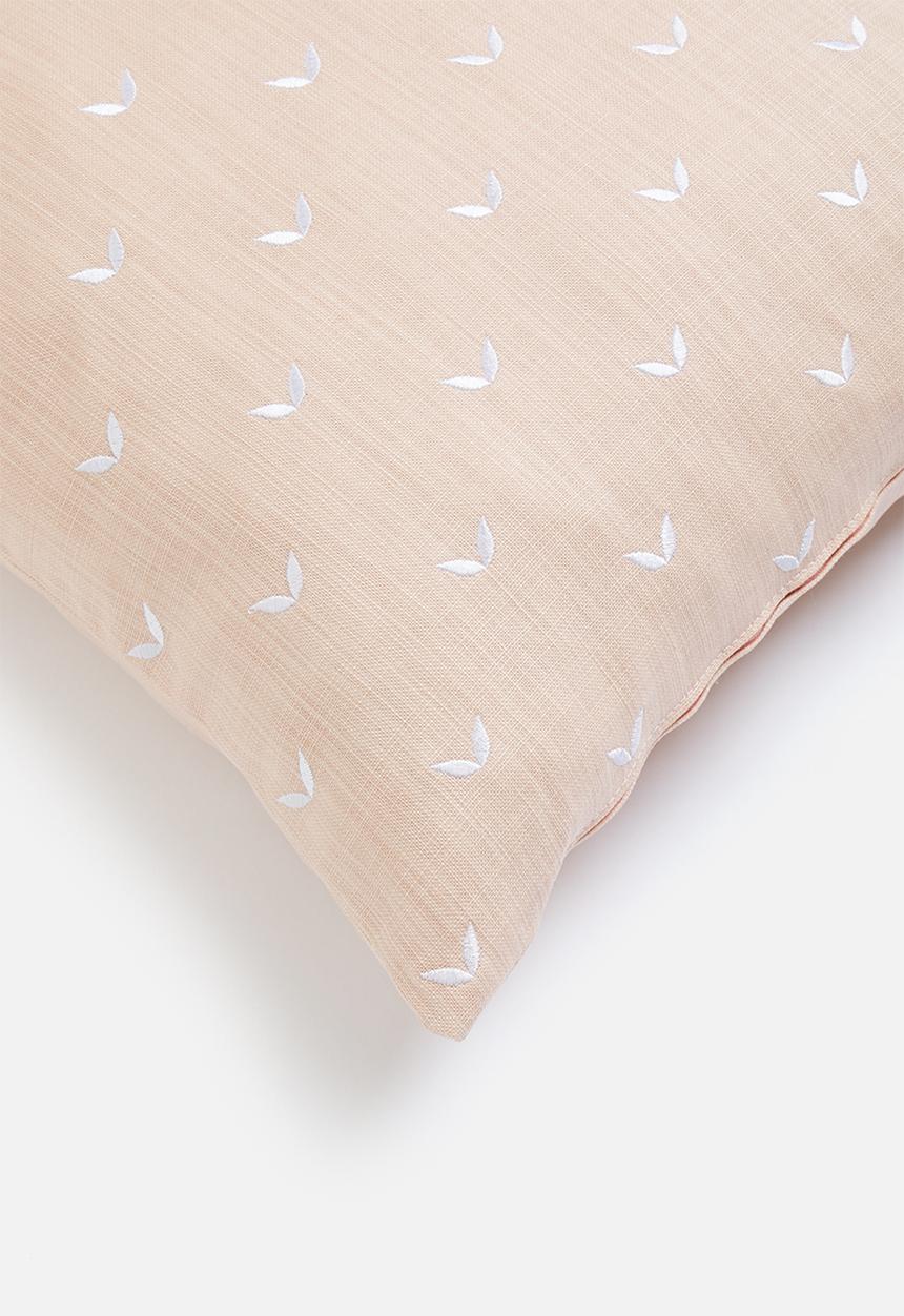 Sixth Floor - Leafy embroidered cushion cover - pink