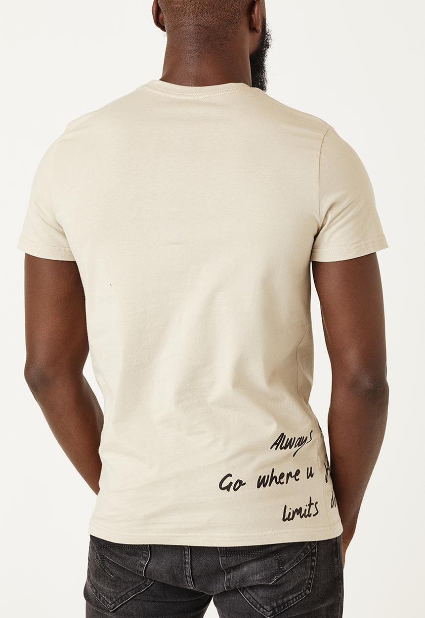 Flyersunion - Mens-regular photographic tee - mocca